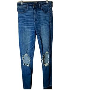 Abercrombie & Fitch Women’s Skinny Distressed Jeans Size 2